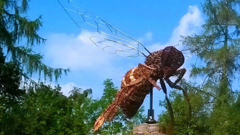 Bee sculpture - Cremorne gardens, Ellesmere