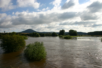 Wrekin Shropshire Cressage river Severn flood flooding